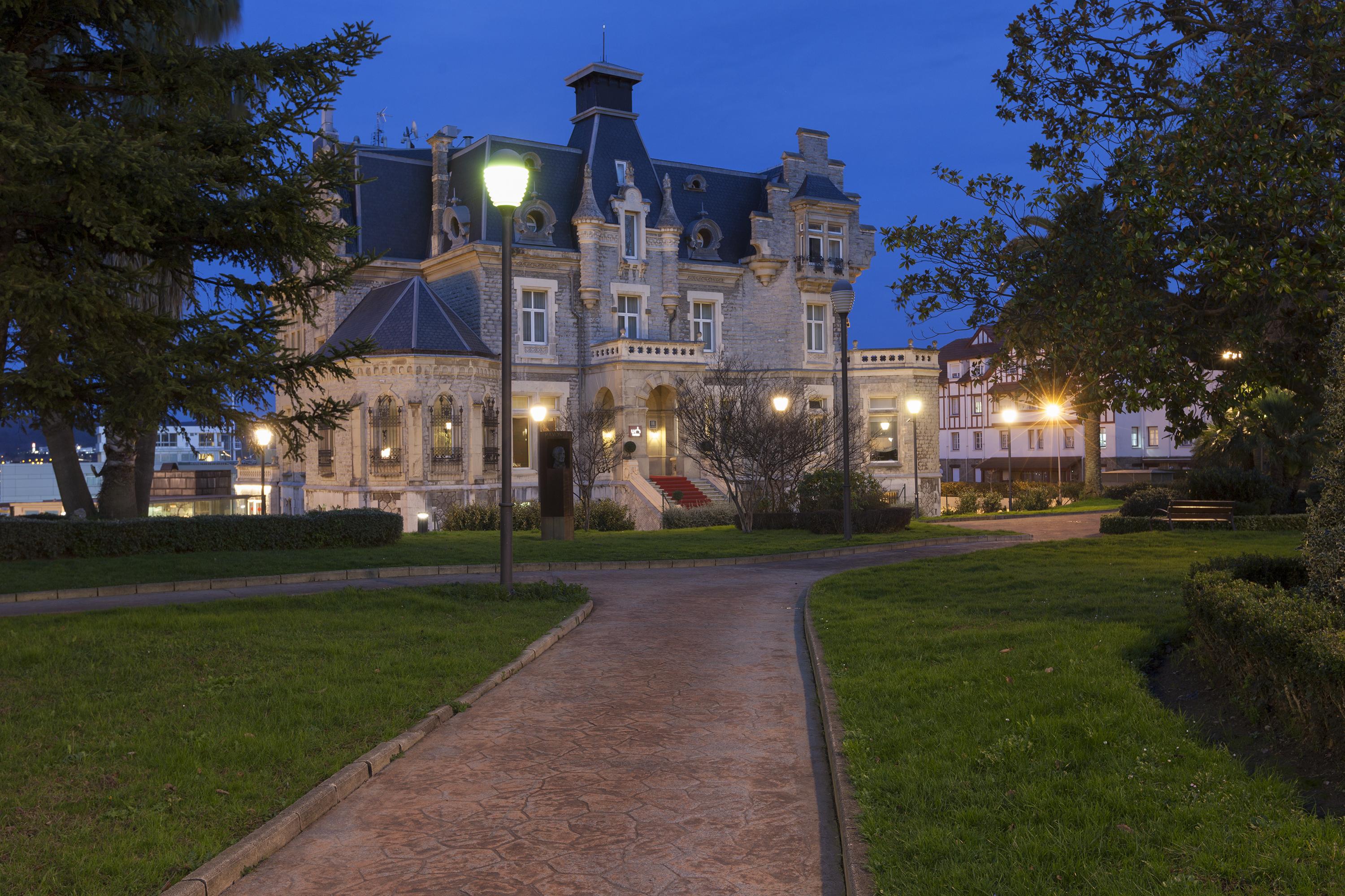 Hotel Urh Palacio De Oriol Santurtzi Exterior foto